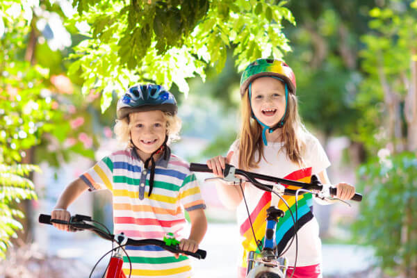 Учим детей кататься на велосипеде
