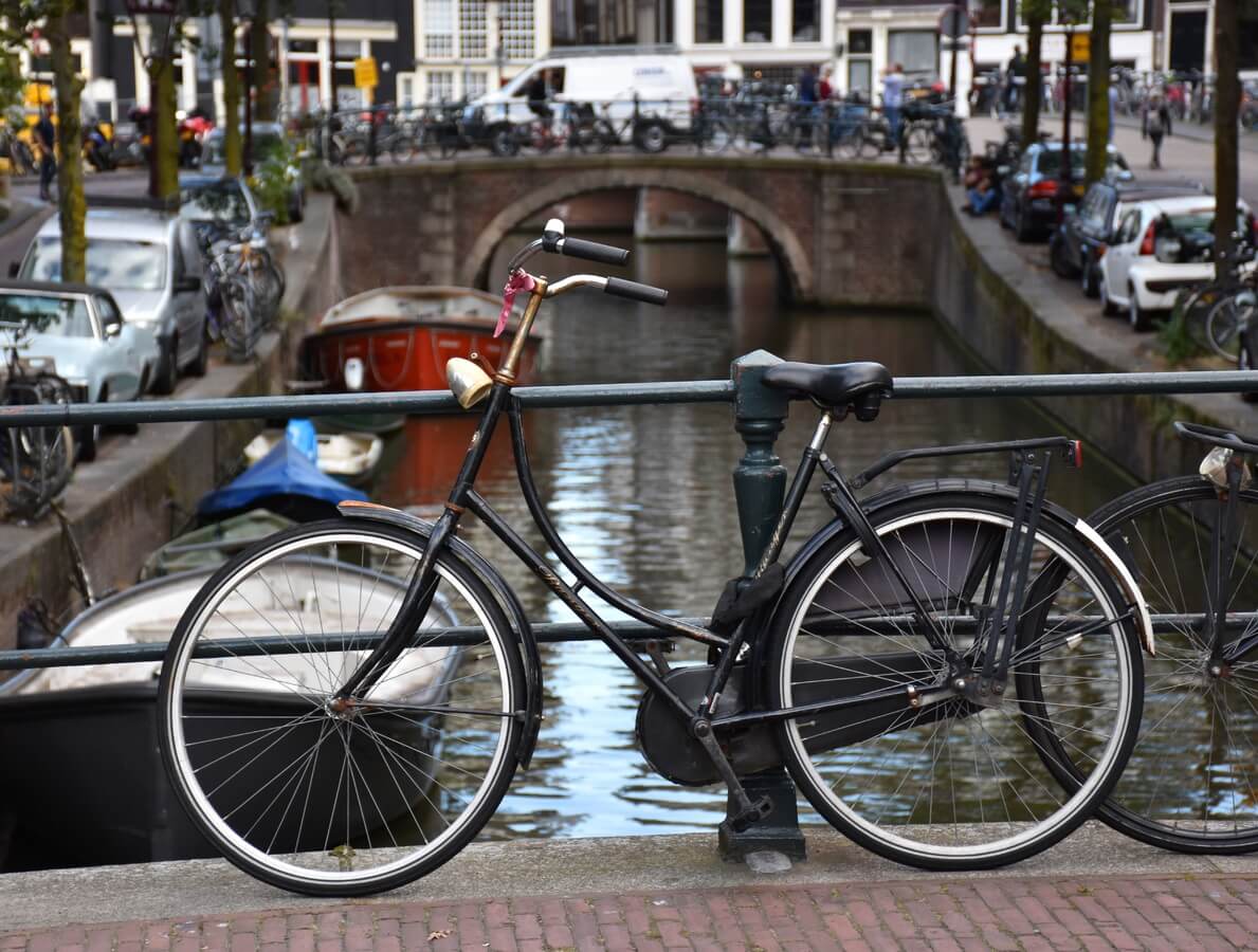 Фотография городского велосипеда